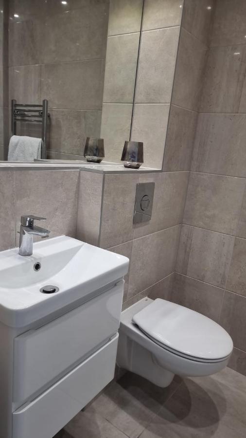 Jasmin Apartments - Luxury 1 & 2 Bedroom Units With Free Parking Bushey Exterior foto