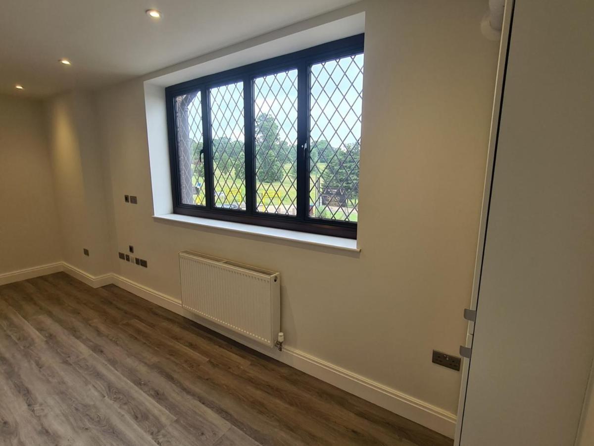 Jasmin Apartments - Luxury 1 & 2 Bedroom Units With Free Parking Bushey Exterior foto